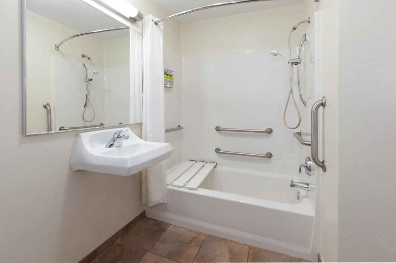Candlewood Suites Kalamazoo By Ihg Bagian luar foto